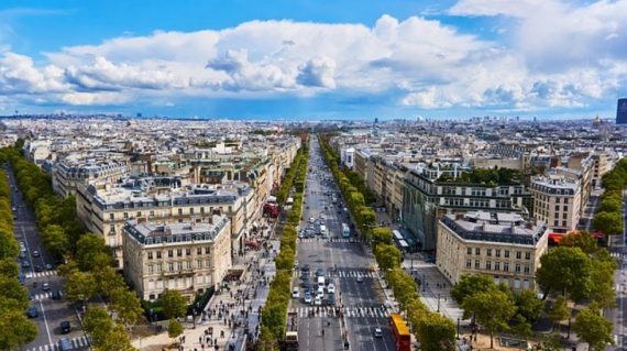 champes elysees, paris school french trip edventure travel